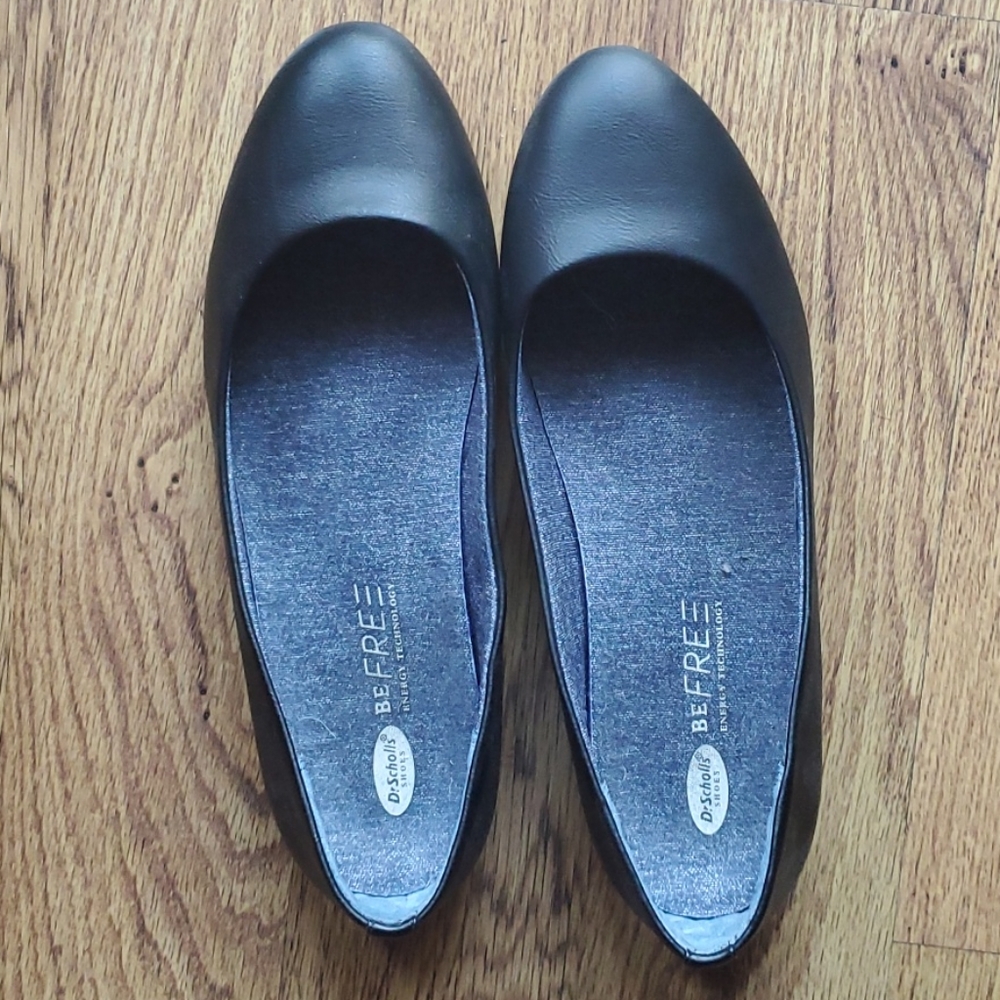 Dr. Scholl's black flats size 9.